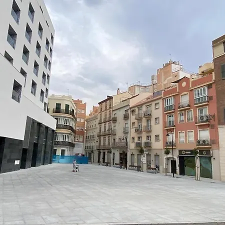 Amplio Piso En Atarazanas *